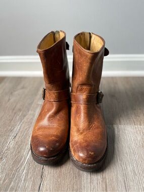 Frye Veronica Shortie Boots Size 7.5 Brown Leather Buckle Moto Ankle Boots